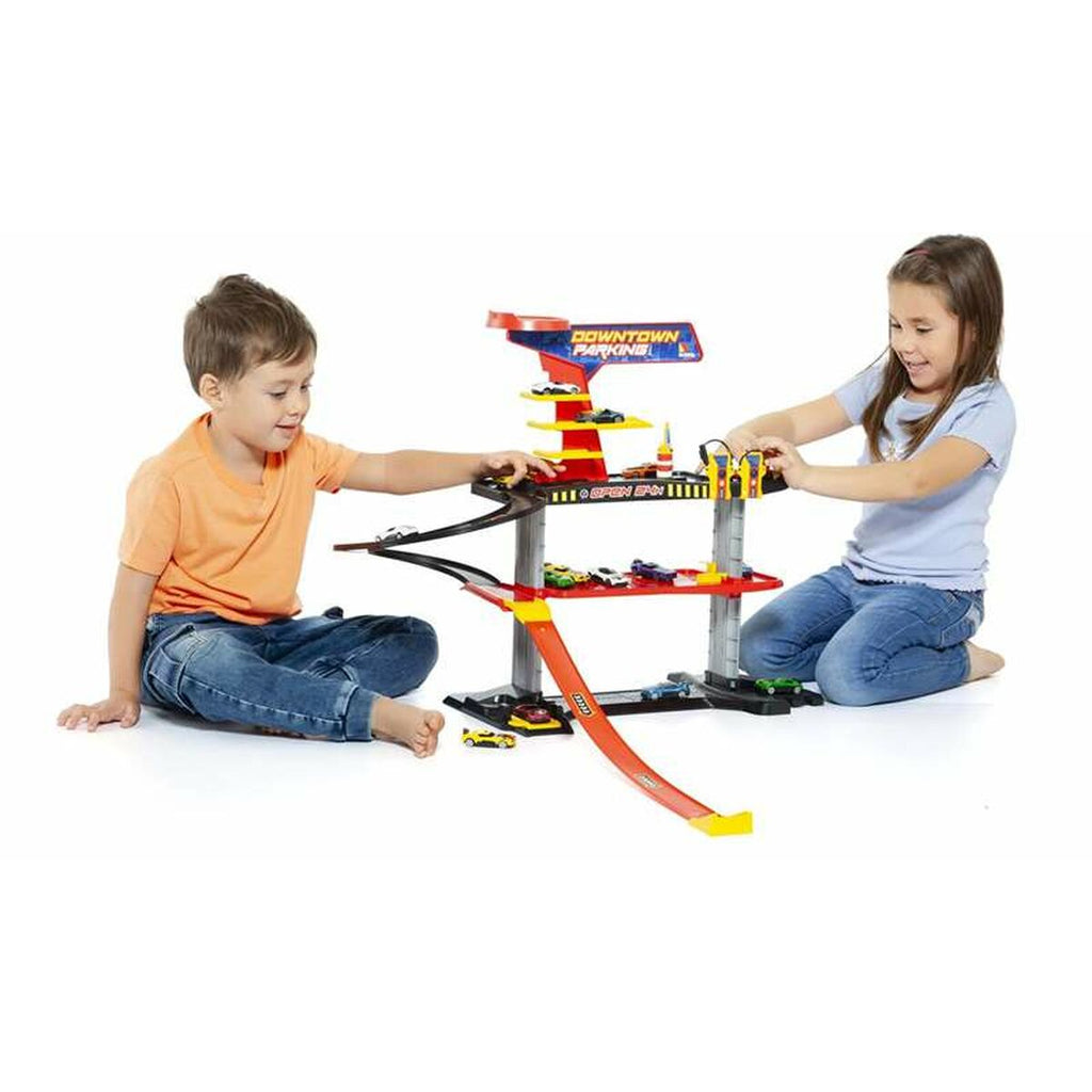 Car park with Cars Moltó